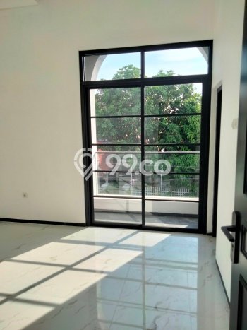 Dijual Hunian Rumah Nyaman 5 KT di Kedung Baruk, Surabaya Dijual Hunian Rumah Nyaman 5 KT di Kedung Baruk, Surabaya
