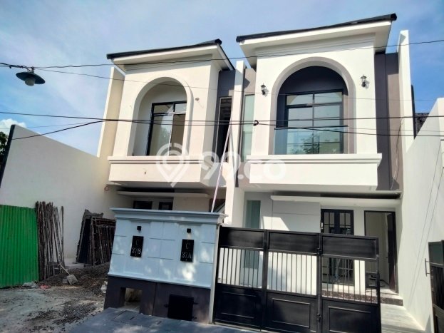 Dijual Hunian Rumah Nyaman 5 KT di Kedung Baruk, Surabaya Dijual Hunian Rumah Nyaman 5 KT di Kedung Baruk, Surabaya