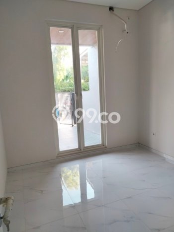 Dijual Hunian Rumah Nyaman 5 KT di Kedung Baruk, Surabaya Dijual Hunian Rumah Nyaman 5 KT di Kedung Baruk, Surabaya