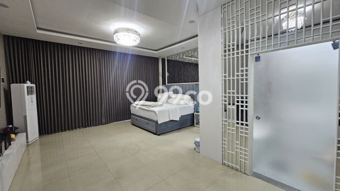Rumah Luas Asri 4 KT Siap Pakai di Pakuwon City Surabaya Rumah Luas Asri 4 KT Siap Pakai di Pakuwon City Surabaya