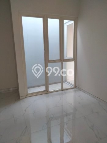 Dijual Hunian Rumah Nyaman 5 KT di Kedung Baruk, Surabaya Dijual Hunian Rumah Nyaman 5 KT di Kedung Baruk, Surabaya