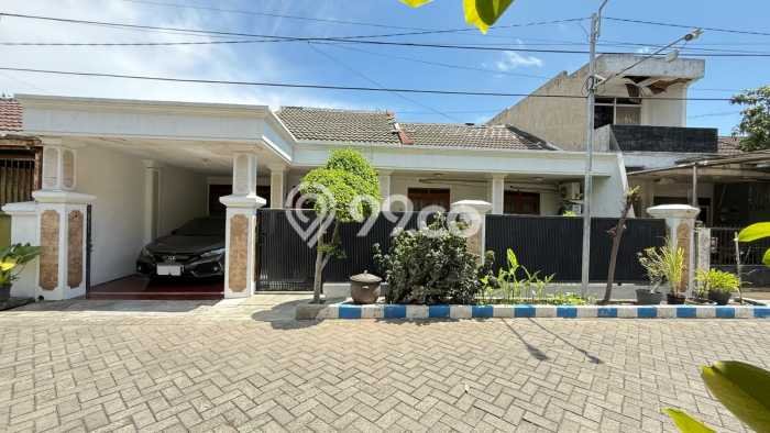 Siap Huni Rumah Mewah 6 Kamar di Gayungan Dekat ke Mana Pun Siap Huni Rumah Mewah 6 Kamar di Gayungan Dekat ke Mana Pun