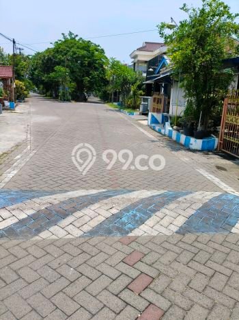 Rumah Elit LB 300m2 Siap Huni Desain Elegan di Pondok Tjandra, Sidoarjo Rumah Elit LB 300m2 Siap Huni Desain Elegan di Pondok Tjandra, Sidoarjo