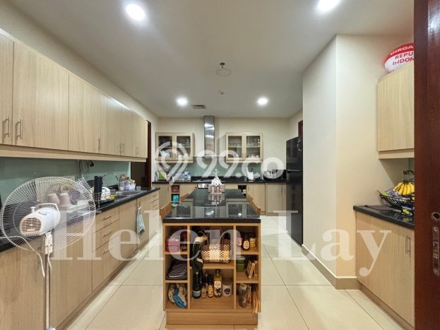 Unit Apartemen Eksklusif Dijual di Kebayoran Baru dengan 3 BR Unit Apartemen Eksklusif Dijual di Kebayoran Baru dengan 3 BR