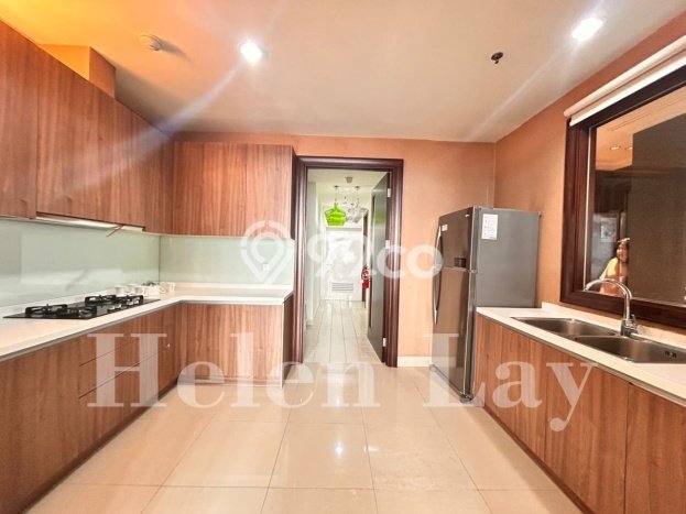 FOR SALE Hunian Apartemen Luxury di Kebayoran Lama dengan 3 Kamar Tidur & Luas 196m2 FOR SALE Hunian Apartemen Luxury di Kebayoran Lama dengan 3 Kamar Tidur & Luas 196m2