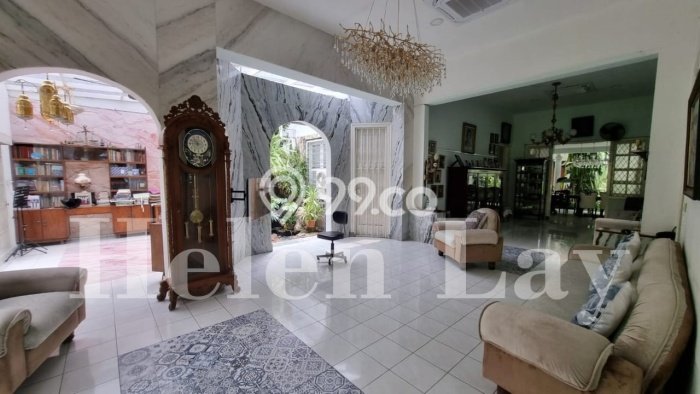 Rumah Mewah Siap Huni LT 685m2 di Menteng, Jakarta Pusat Rumah Mewah Siap Huni LT 685m2 di Menteng, Jakarta Pusat