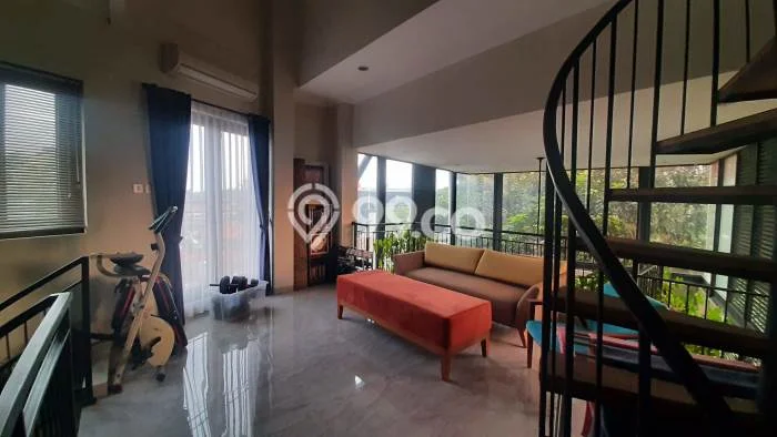 Rumah Mewah Siap Huni LT 300m2 di Cilandak, Jakarta Selatan Rumah Mewah Siap Huni LT 300m2 di Cilandak, Jakarta Selatan