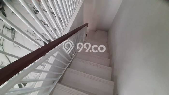 Rumah Strategis Modern Lb 110m2 di Pasar Minggu, Jakarta Selatan Rumah Strategis Modern Lb 110m2 di Pasar Minggu, Jakarta Selatan