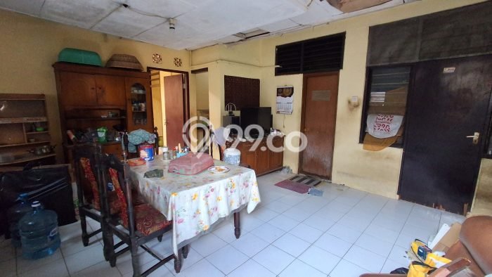 Rumah Modern Minimalis 3 KT Bisa Langsung Pindah di Karang Tengah Rumah Modern Minimalis 3 KT Bisa Langsung Pindah di Karang Tengah