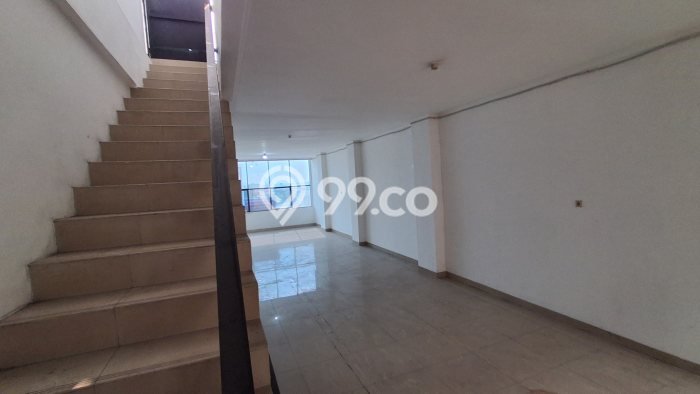 Ruko Dijual di Jakarta Selatan LT 130m2 & LB 260m2 Lokasi Terbaik! Ruko Dijual di Jakarta Selatan LT 130m2 & LB 260m2 Lokasi Terbaik!