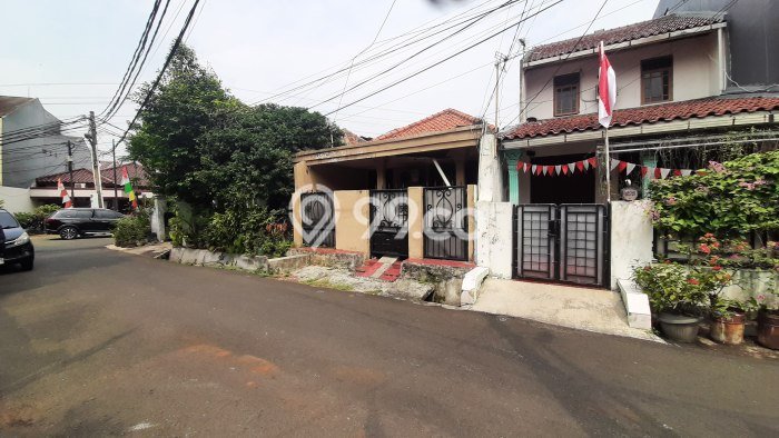For Sale Hunian Rumah Terawat 3 Kamar di Pejaten, Jakarta Selatan For Sale Hunian Rumah Terawat 3 Kamar di Pejaten, Jakarta Selatan