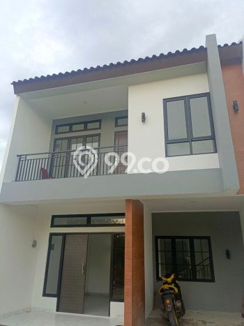 Rumah Luas Asri 2 KT Siap Pakai di Pondok Gede Bekasi Rumah Luas Asri 2 KT Siap Pakai di Pondok Gede Bekasi