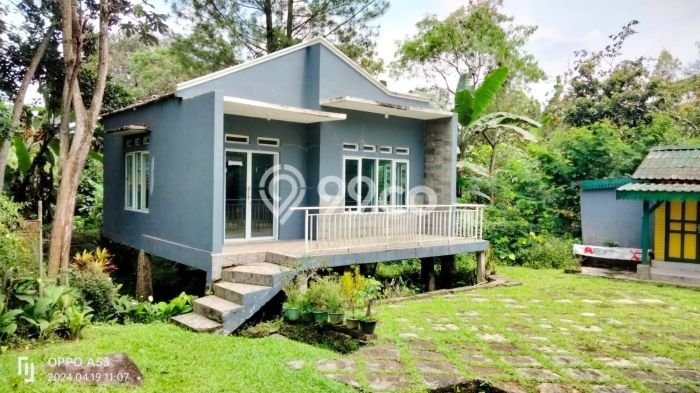 Dijual! Vila Kawasan , Area 2550m2m², Posisi Premium Dijual! Vila Kawasan , Area 2550m2m², Posisi Premium