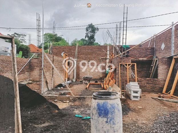 Rumah Ideal bagi Keluarga di Gunung Pati - LT 121m2m² Rumah Ideal bagi Keluarga di Gunung Pati - LT 121m2m²