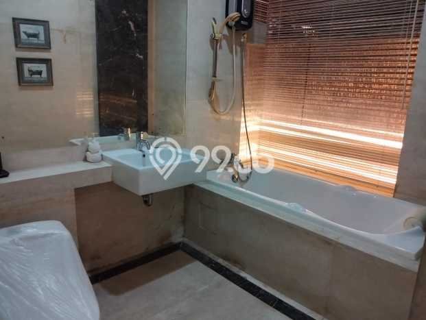 Rumah Disewakan Surabaya LT 450m2 LB 650m2 Area Pakuwon CIty Rumah Disewakan Surabaya LT 450m2 LB 650m2 Area Pakuwon CIty