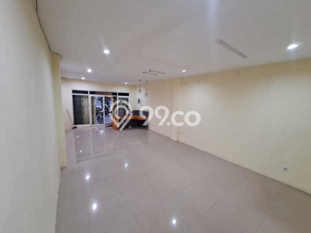 Unit Ruko Dijual di Jakarta Barat LT 67m2 & LB 268m2 Unit Ruko Dijual di Jakarta Barat LT 67m2 & LB 268m2