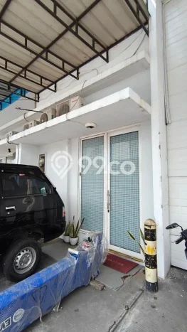 Gudang Disewa di Jakarta Barat dengan LB 300m2 Area Komersial Ramai Gudang Disewa di Jakarta Barat dengan LB 300m2 Area Komersial Ramai