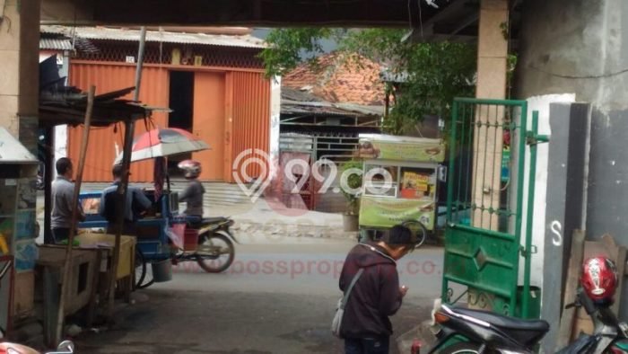 Ruko untuk Disewa di Pusat Jakarta Barat Luas Bangunan 180m2 Ruko untuk Disewa di Pusat Jakarta Barat Luas Bangunan 180m2