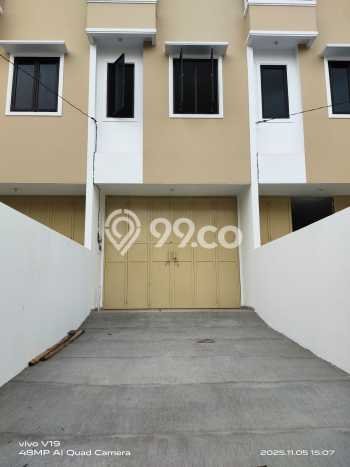 Ruko Dijual di Prime Area Jakarta Barat Luas 287m2 Ruko Dijual di Prime Area Jakarta Barat Luas 287m2