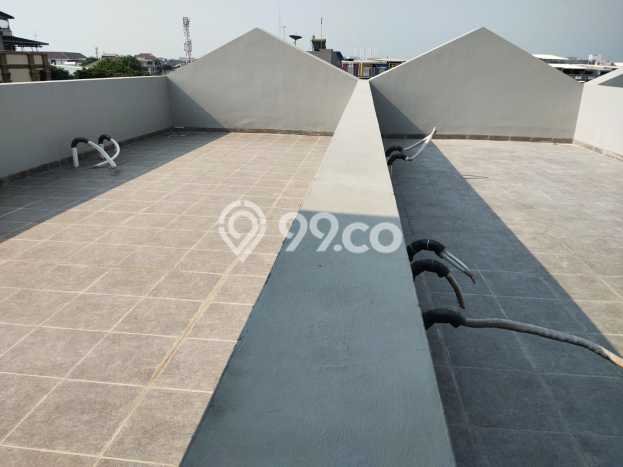 Ruko Dijual di Jakarta Barat LT 72m2 & LB 223m2 Lokasi Terbaik! Ruko Dijual di Jakarta Barat LT 72m2 & LB 223m2 Lokasi Terbaik!