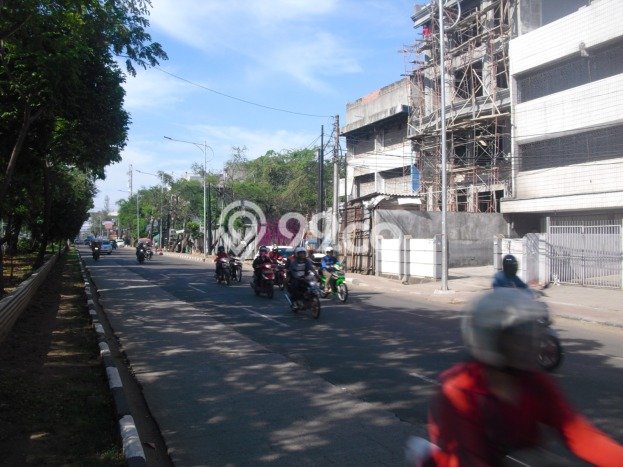 Ruko Dijual di Jakarta Barat LT 350m2 & LB 700m2 Lokasi Terbaik! Ruko Dijual di Jakarta Barat LT 350m2 & LB 700m2 Lokasi Terbaik!