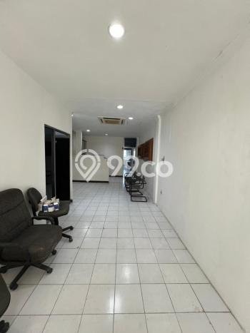 Ruko Dijual di Gambir Jakarta Pusat dengan Luas Bangunan 925m2 Ruko Dijual di Gambir Jakarta Pusat dengan Luas Bangunan 925m2