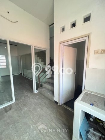 Disewakan Ruko di Kawasan Ramai Kedoya Selatan Luas 150m2 Disewakan Ruko di Kawasan Ramai Kedoya Selatan Luas 150m2