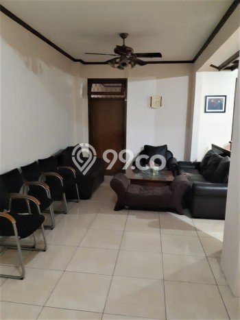 Hunian Eksklusif Siap Huni LT 374m2 di Menteng, Jakarta Pusat Hunian Eksklusif Siap Huni LT 374m2 di Menteng, Jakarta Pusat