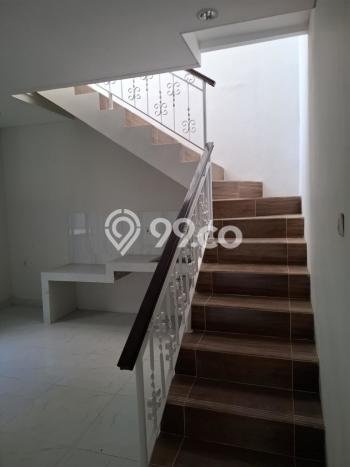 Rumah Elit Modern Siap Huni di Cibubur Bogor Rumah Elit Modern Siap Huni di Cibubur Bogor