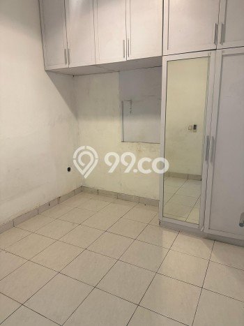 Rumah Luas Asri 3 KT Siap Pakai di Legenda Wisata Jakarta Timur Rumah Luas Asri 3 KT Siap Pakai di Legenda Wisata Jakarta Timur