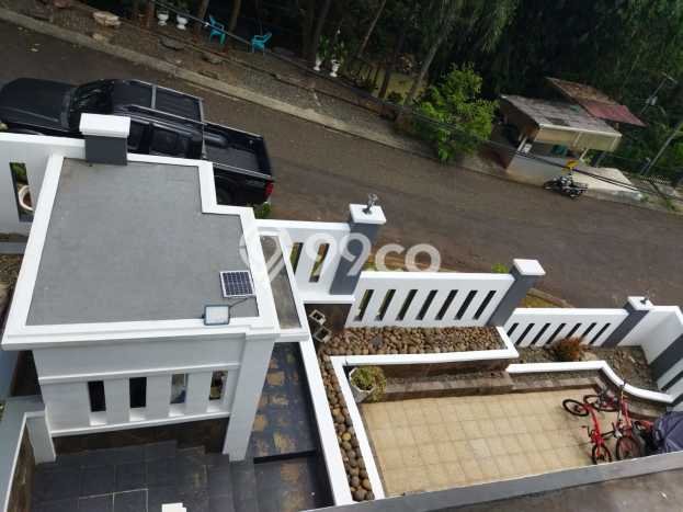 For Sale! Luxury House LT 320m2 Desain Elegan di Cibubur For Sale! Luxury House LT 320m2 Desain Elegan di Cibubur