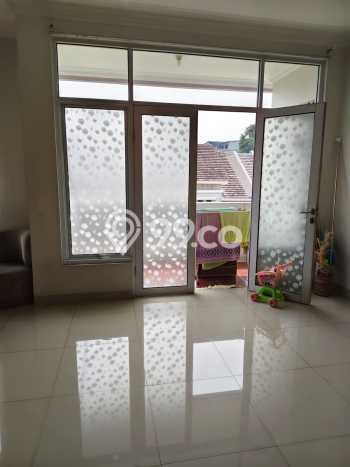 Dijual Hunian Rumah Terawat 3 KT di Kota Wisata, Bogor Dijual Hunian Rumah Terawat 3 KT di Kota Wisata, Bogor