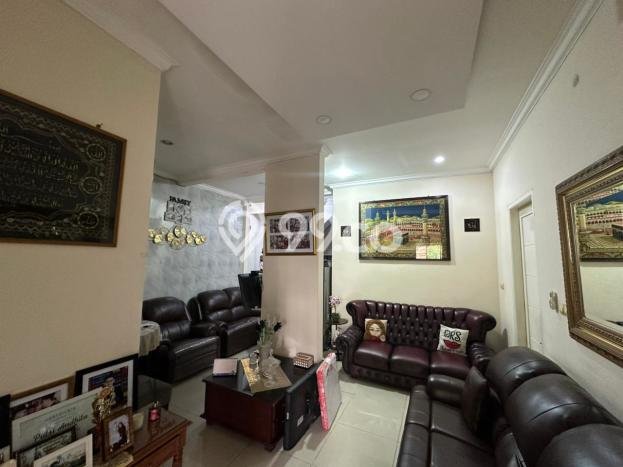 Ready to Use! Premium House LT 126m2 Desain Modern di Pejaten Ready to Use! Premium House LT 126m2 Desain Modern di Pejaten