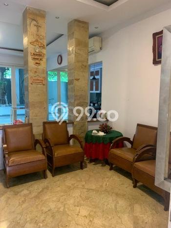 Rumah Mewah LB 300m2 Siap Huni Desain Elegan di Legenda Wisata, Bogor Rumah Mewah LB 300m2 Siap Huni Desain Elegan di Legenda Wisata, Bogor