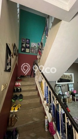 Rumah Minimalis 4 KT LT 126m2 di Legenda Wisata Rumah Minimalis 4 KT LT 126m2 di Legenda Wisata