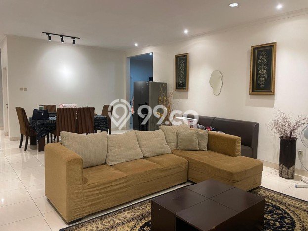 Rumah Elit Modern Tanpa Renovasi di Kota Wisata Jakarta Timur Rumah Elit Modern Tanpa Renovasi di Kota Wisata Jakarta Timur