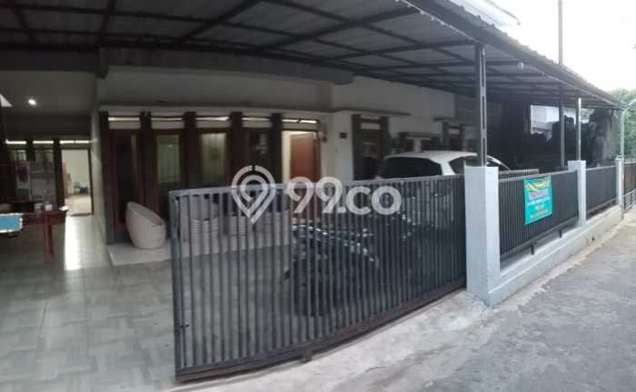 For Sale! Luxury House LT 425m2 Desain Modern di Otista For Sale! Luxury House LT 425m2 Desain Modern di Otista