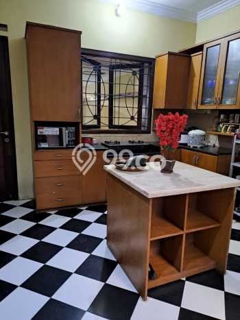 Dijual Rumah Luas Elegan Dengan View Eksklusif di Dago, Bandung Dijual Rumah Luas Elegan Dengan View Eksklusif di Dago, Bandung
