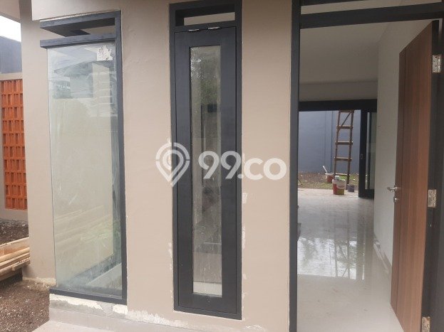 For Sale! Luxury House LT 240m2 Desain Modern di BKR For Sale! Luxury House LT 240m2 Desain Modern di BKR