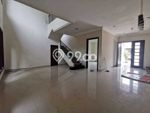 Ready to Use! Luxury House LT 240m2 Desain Modern di Lidah Wetan Ready to Use! Luxury House LT 240m2 Desain Modern di Lidah Wetan
