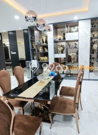 Dijual Rumah Mewah Elegan Dengan View Eksklusif di Tanah Kusir, Jakarta Selatan Dijual Rumah Mewah Elegan Dengan View Eksklusif di Tanah Kusir, Jakarta Selatan