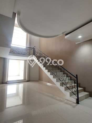 Rumah di Menteng, 6 KM, Design Modern, Luas 1000m2m² LB 700m2m² Rumah di Menteng, 6 KM, Design Modern, Luas 1000m2m² LB 700m2m²