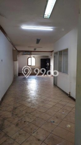 Ruko Bagus Dijual LB 324m2 Lokasi Strategis Jakarta Selatan Area Cocok untuk Berbisnis Ruko Bagus Dijual LB 324m2 Lokasi Strategis Jakarta Selatan Area Cocok untuk Berbisnis