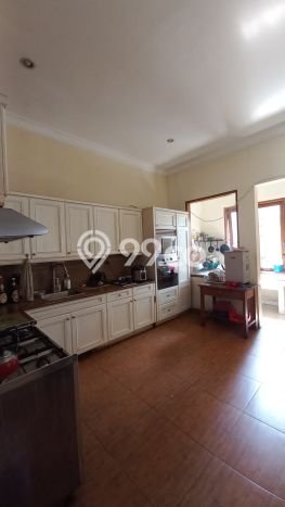 Rumah Elit LB 400m2 Siap Pakai Desain Elegan di Kemang, Jakarta Selatan Rumah Elit LB 400m2 Siap Pakai Desain Elegan di Kemang, Jakarta Selatan