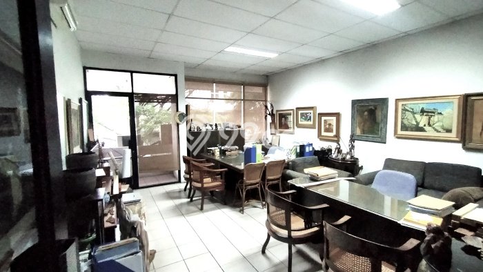 Ruko Dijual di Jakarta Barat LT 100m2 & LB 225m2 Lokasi Terbaik! Ruko Dijual di Jakarta Barat LT 100m2 & LB 225m2 Lokasi Terbaik!