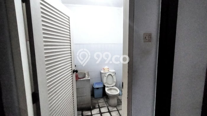 Ruko Dijual di Jakarta Barat LT 100m2 & LB 225m2 Lokasi Terbaik! Ruko Dijual di Jakarta Barat LT 100m2 & LB 225m2 Lokasi Terbaik!