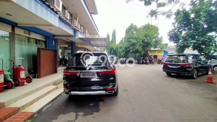 Ruko Dijual di Jakarta Barat LT 100m2 & LB 225m2 Lokasi Terbaik! Ruko Dijual di Jakarta Barat LT 100m2 & LB 225m2 Lokasi Terbaik!