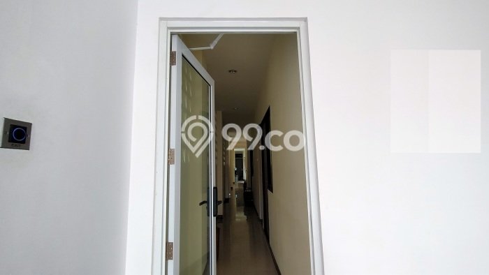 Rumah Mewah LB 402m2 Siap Huni Desain Elegan di Jelambar, Jakarta Barat Rumah Mewah LB 402m2 Siap Huni Desain Elegan di Jelambar, Jakarta Barat