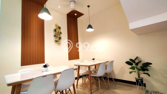 Rumah Mewah LB 402m2 Siap Huni Desain Elegan di Jelambar, Jakarta Barat Rumah Mewah LB 402m2 Siap Huni Desain Elegan di Jelambar, Jakarta Barat