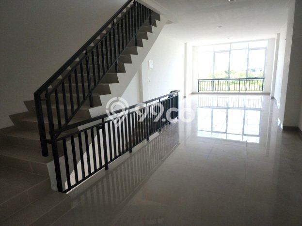 Unit Ruko Dijual di Jakarta Utara LT 67m2 & LB 202m2 Unit Ruko Dijual di Jakarta Utara LT 67m2 & LB 202m2